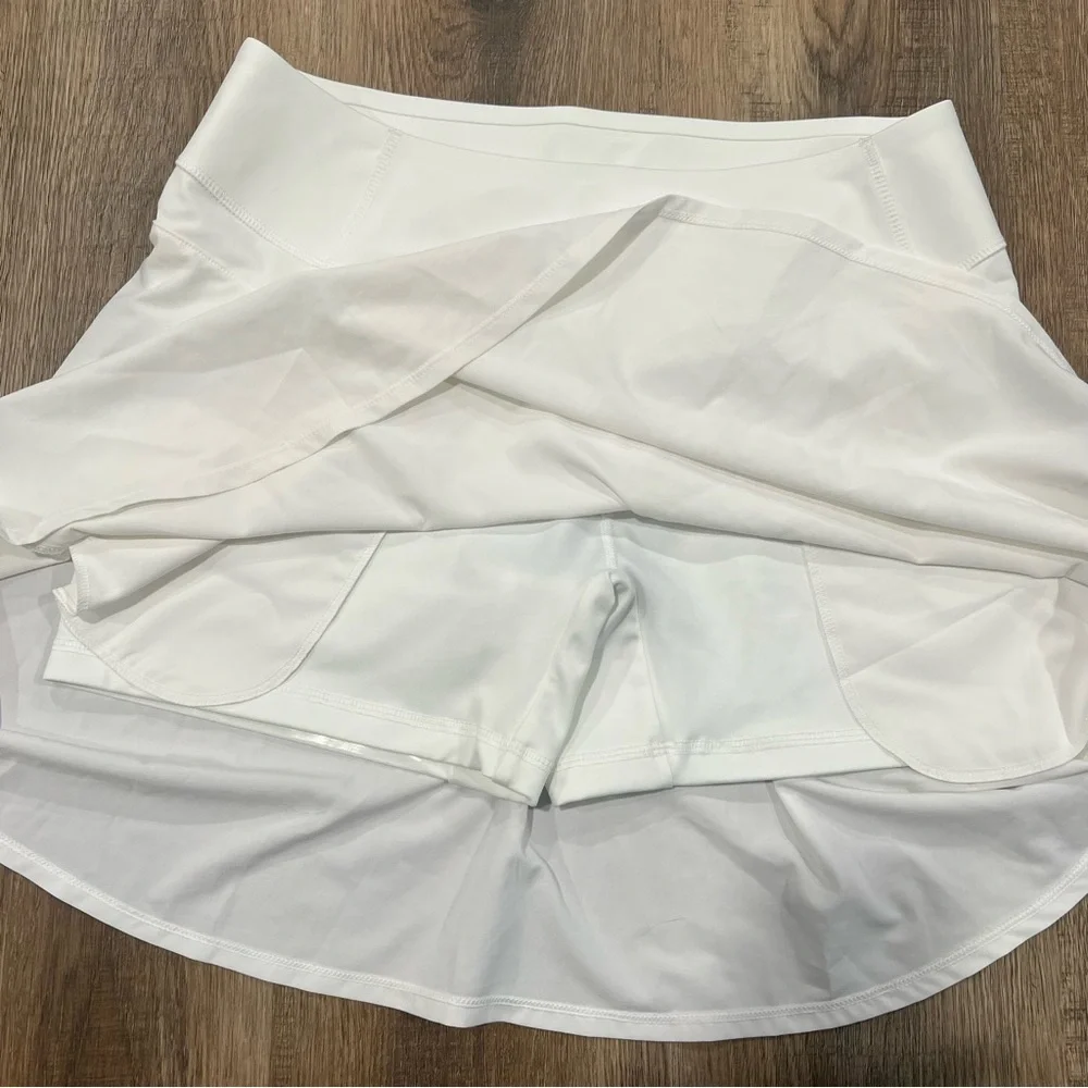 NEW NWT Puma White Stretchy Sporty Golf Tennis Skort Skirt Size L - Picture 2 of 6